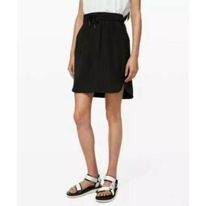 Lululemon On The Fly Skirt Black Drawstring |‎ 10